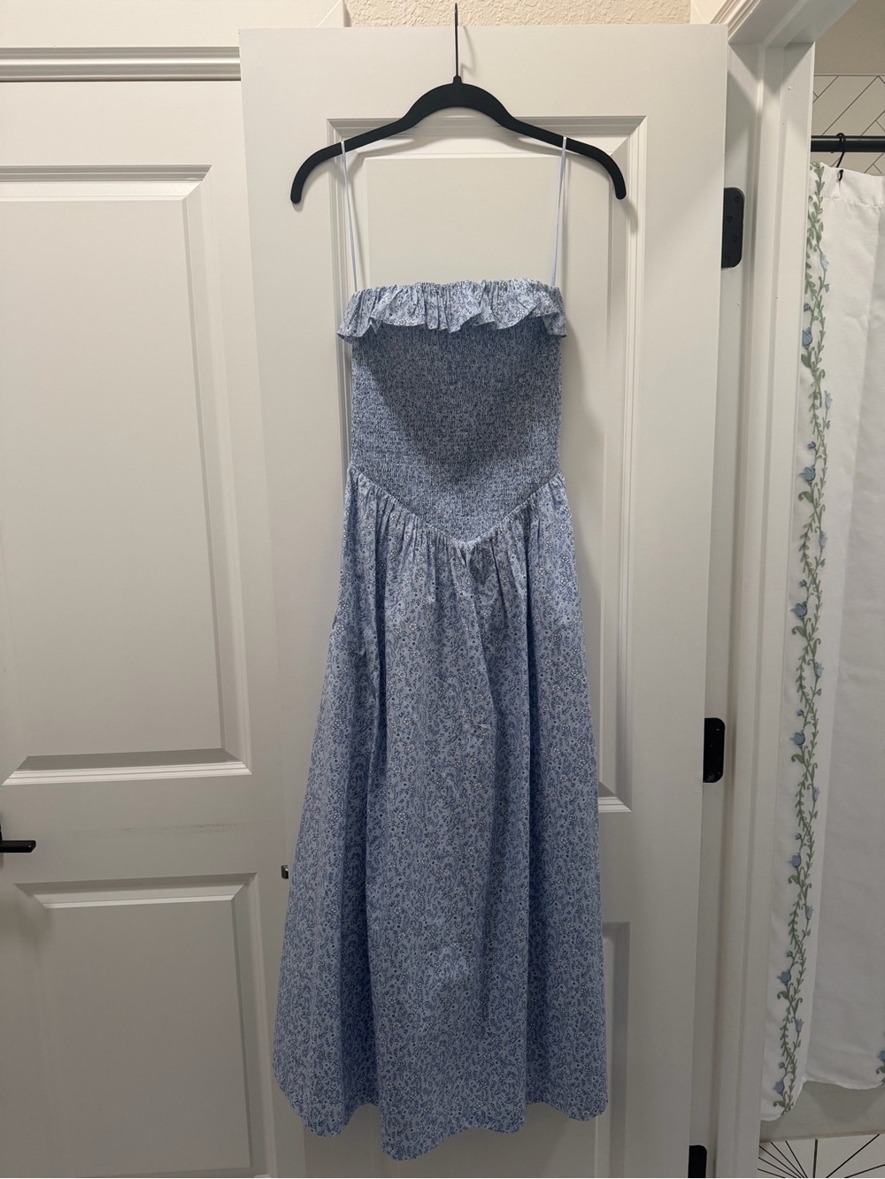 Abercrombie & Fitch Light Blue Floral Smocked Ruffle Strapless Dress